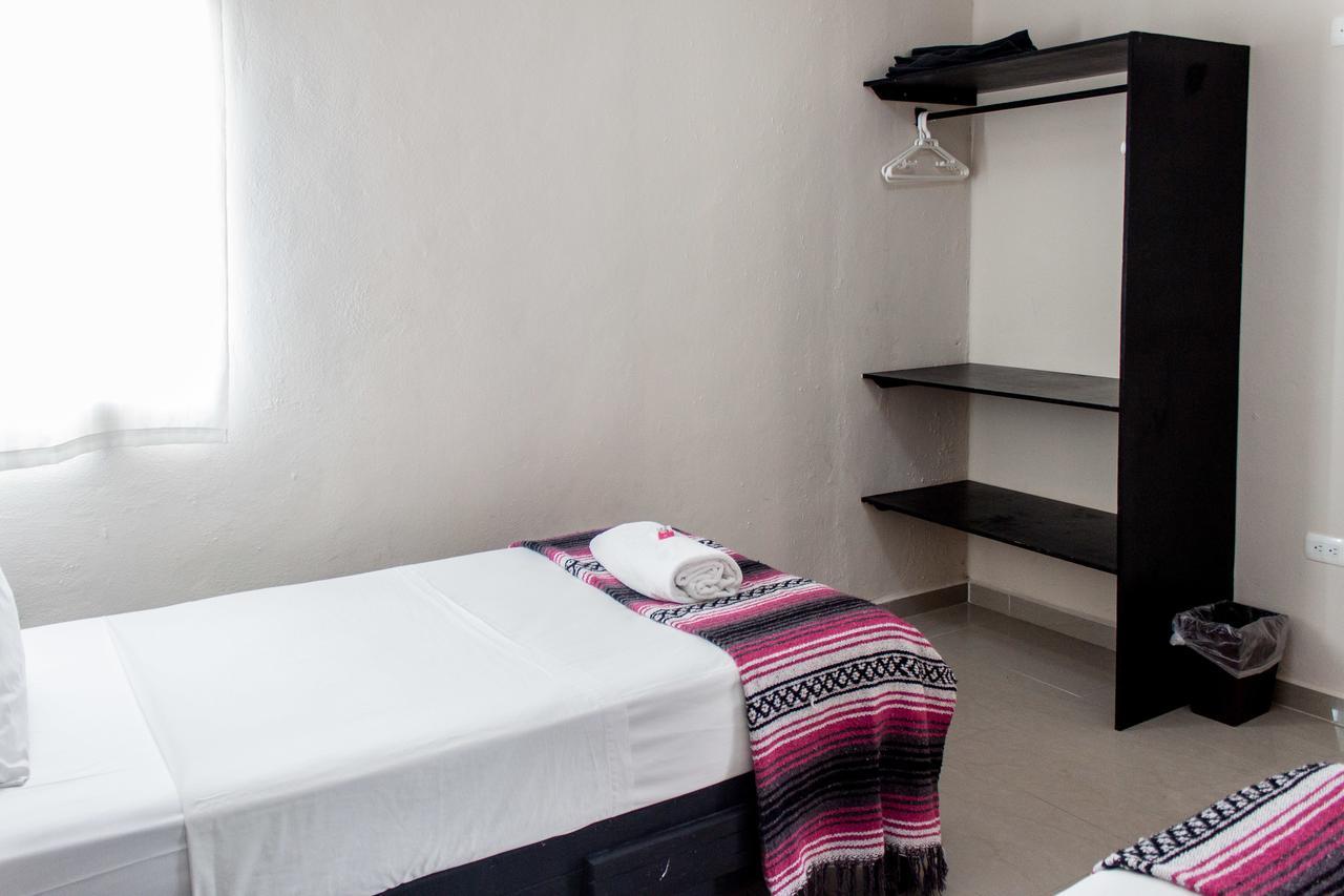 Whyz 4 You Private Rooms Puerto Morelos Exteriör bild